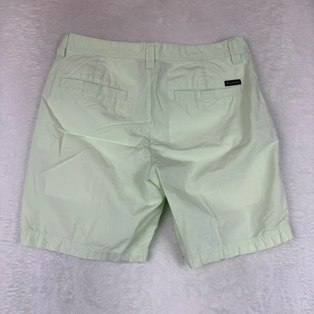 Columbia Mens Mint Green Flat Front Casual Outdoor Hiking Shorts Size 32W 8L